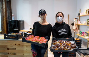 1635342819 20210422111209 the vegan agency thomas jacob bedwin mdv dougnut giveaway 0272