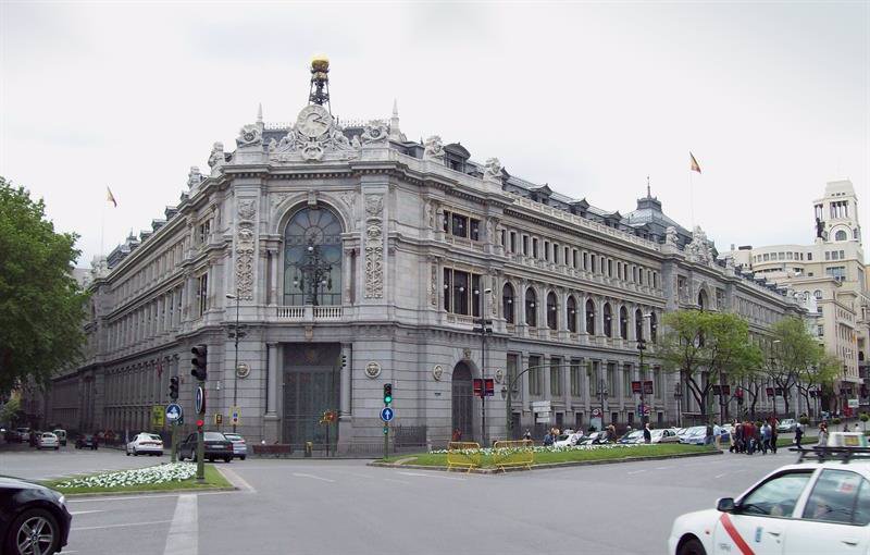 Locura compradora por las letras del Tesoro: ¿por qué hay colas en el Banco de España?