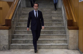 ep archivo   el ministro de economia comercio y empresa carlos cuerpo a su llegada a una
