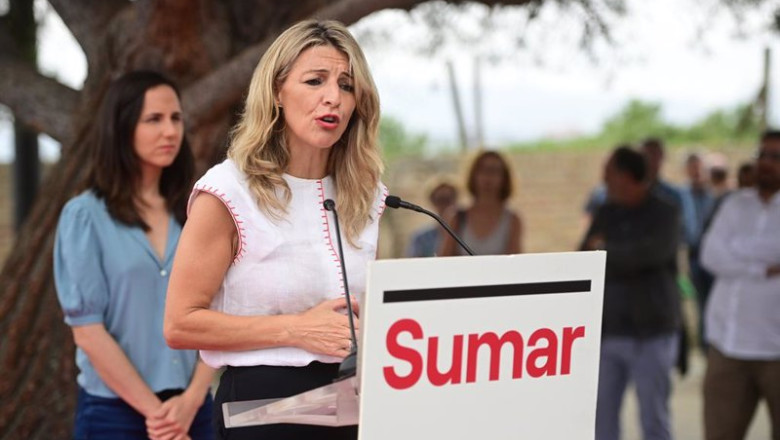 ep archivo   la lider de sumar yolanda diaz en un acto de campana con ione belarra podemos detras