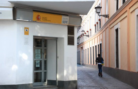 ep archivo   una oficina de empleo en sevilla andalucia