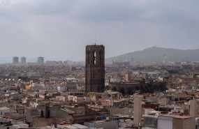 ep archivo   vista panoramica de barcelona con la basilica de santa maria del mar en el centro