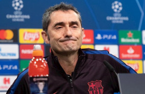 ep barcelona coach ernesto valverde sits on the podium at a press conference ahead of the uefa