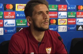 ep daniel carrio jugador del sevilla en rueda de prensa