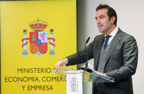 ep el ministro de economia comercio y empresa carlos cuerpo 20251209174104