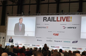 ep el ministro de transportes y movilidad sostenible oscar puente en la feria rail live de 2025 en