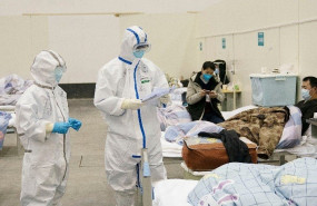 ep el personal medico verifica el estado de un paciente en un hospital temporal convertido de wuhan ep el personal medico verifica el estado de un paciente en un hospital temporal convertido de wuhan