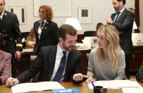 ep el presidente del partido popular pablo casado i recoge el acta de diputado acompanado de la
