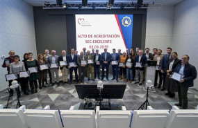 ep foto grupal del acto de acreditacion sec-ecelente con representantes de los diferentes hospitales