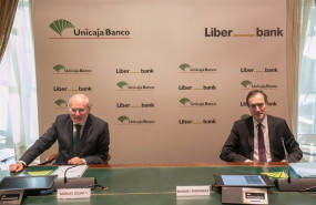 ep imagen de este miercoles del presidente de unicaja manuel azuaga y del consejero delegado de