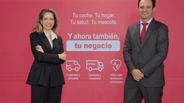ep la consejera delegada de linea directa patricia ayuela y el director comercial diego ferreiro