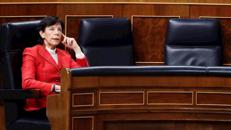 ep la ministra de educacion isabel celaa durante la primera sesion de control al ejecutivo celebrada