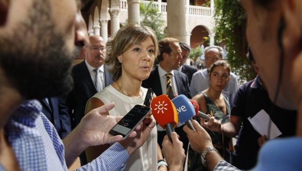 ep la ministra garcia tejerina atiendelos mediosgranada