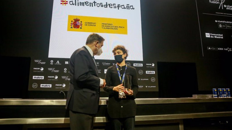 ep la premiada y chef afincada en londres en el restaurante sabor nieves barragan mantiene una ep la premiada y chef afincada en londres en el restaurante sabor nieves barragan mantiene una