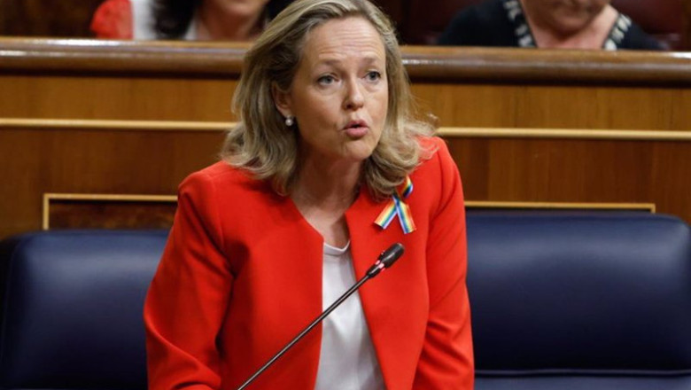 La vicepresidenta primera del Gobierno y ministra de Asuntos Económicos y Transformación Digital responde a las preguntas de los grupos parlamentarios Popular, VOX y Ciudadanos | CONGRESO ep la vicepresidenta primera del gobierno y ministra de asuntos economicos y transformacion digital 20220629110403