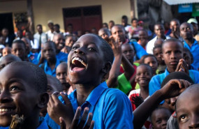 ep ninos africanos sonriendouna actividadpromoverliderazgola empresala luchala pobreza