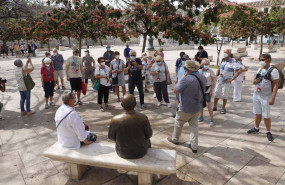 ep turistas procedente del crucero mein shiff 2 que ha llegado de la primera escala a el puerto de