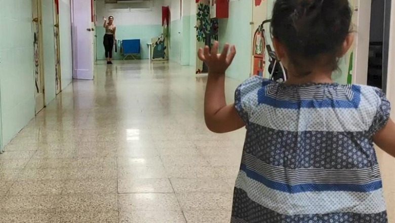 ep una mujer y una nina en el departamento de madres de la prision de mujeres de barcelona wad-ras ep una mujer y una nina en el departamento de madres de la prision de mujeres de barcelona wad-ras