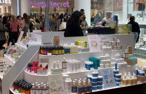 1639216454 stand as 3 horizontal