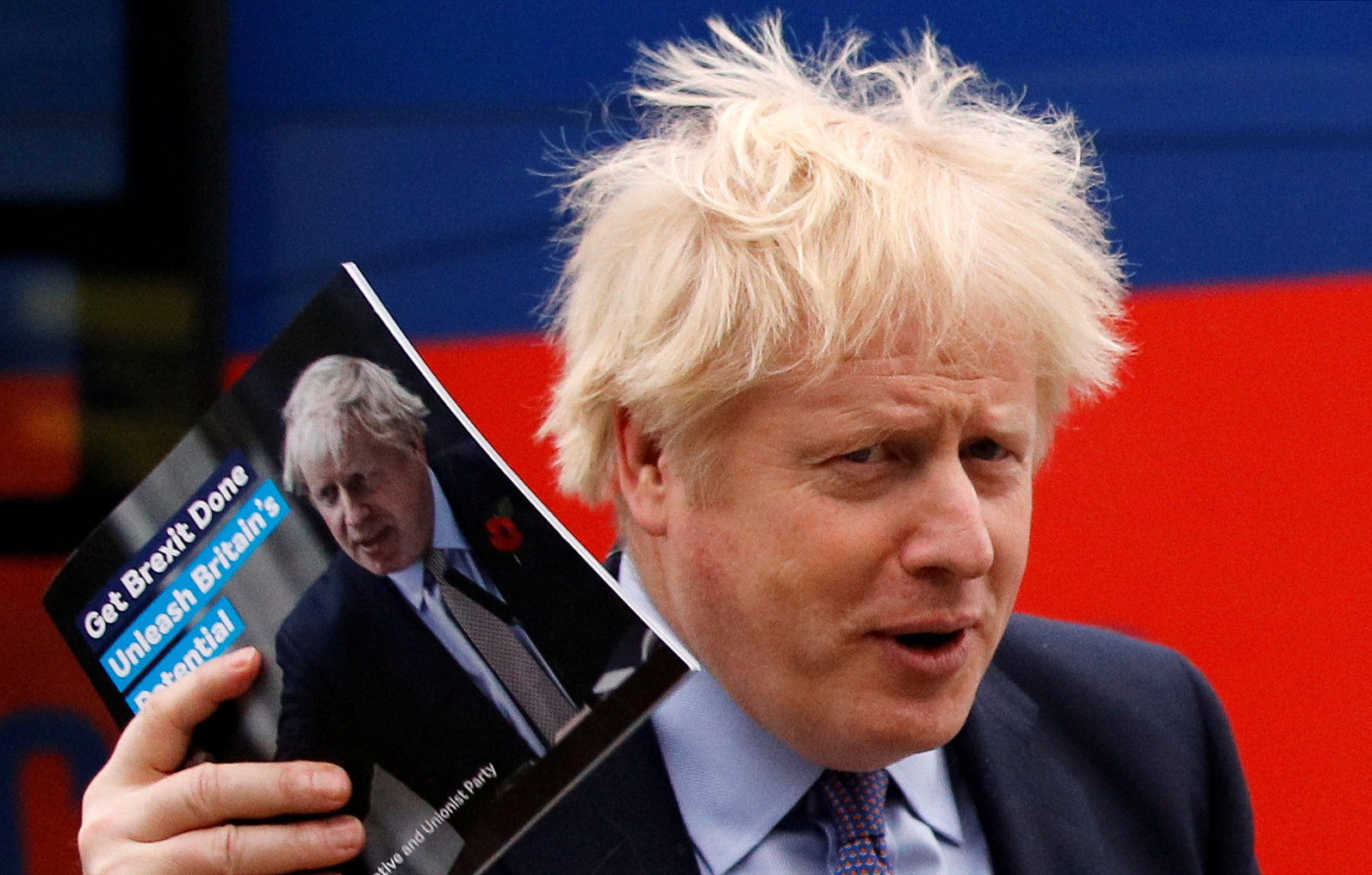 El responsable de Finanzas británico dimite tras despedir Johnson a cinco ministros