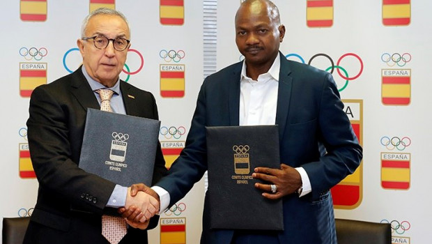 ep alejandro blanco presidente del coe y abakar djermah aumi presidente del comite olimpico del chad