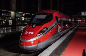 ep archivo   el primer tren de la flota de la marca comercial iryo en el jardin tropical de la