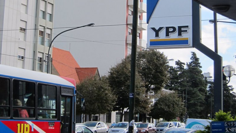ep archivo   gasolinera ypf calle de buenos aires