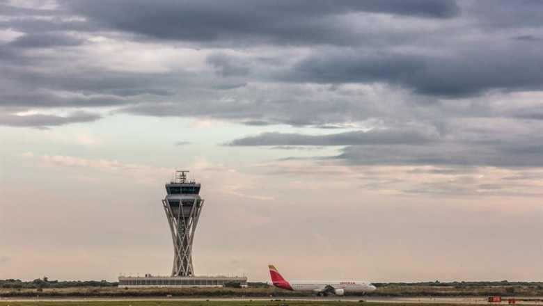 ep archivo - torre de control del aeropuesto de barcelona - el prat
