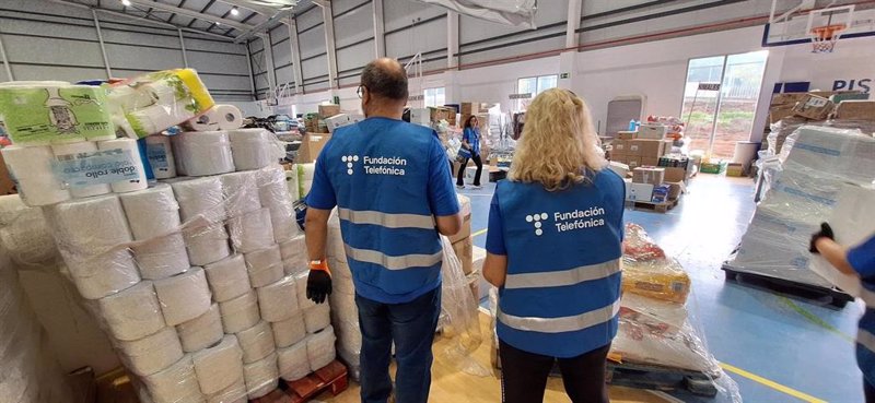Archivo - Trabajadores de Telefónica organizan ayuda para los afectados por la DANA | TELEFÓNICA - Archivo ep archivo trabajadores de telefonica organizan ayuda para los afectados por la dana