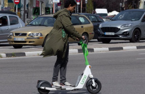 ep archivo   un hombre montado en un patinete electrico a 5 de abril de 2024 en madrid espana