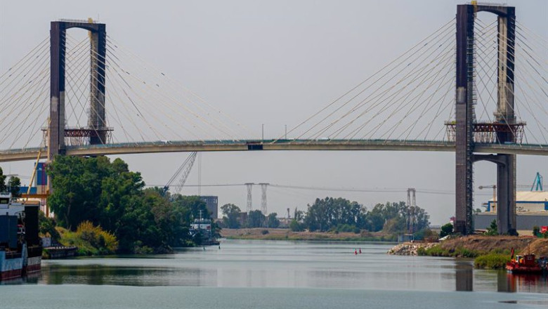 ep archivo vistas del puente del centenario donde se esta realizando obras de sustitucion de ep archivo vistas del puente del centenario donde se esta realizando obras de sustitucion de