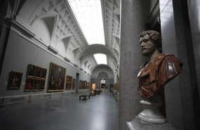 ep busto en la galeria central del museo nacional del prado