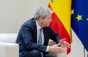 ep el comisario europeo de economia paolo gentiloni durante su reunion con el presidente del ep el comisario europeo de economia paolo gentiloni durante su reunion con el presidente del