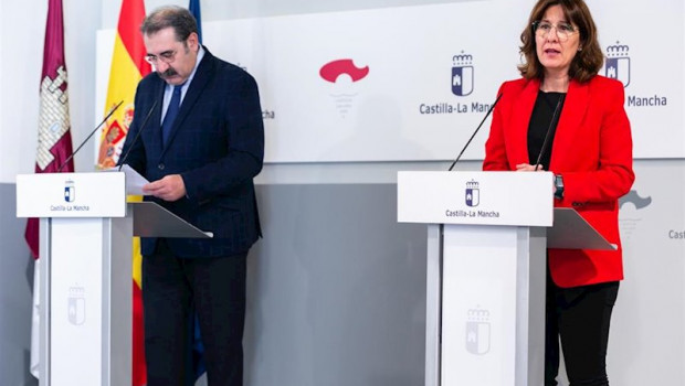 ep el consejero de sanidad jesus fernanez y la portavoz blanca fernandez