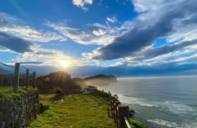 ep el eclipse solar de 2026 dispara las reservas en alojamientos al aire libre segun pitchup