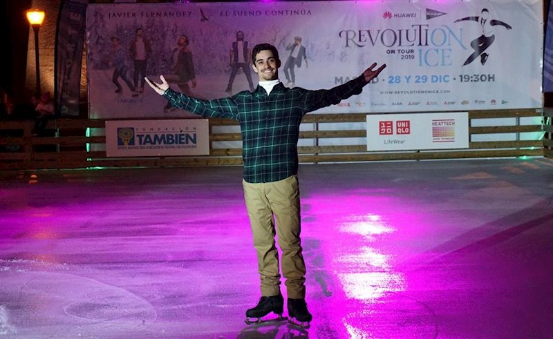 ep el patinador espanol javier fernandez en un acto de revolution on ice