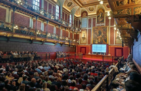 ep el premio nobel de economia joseph stiglitz en la conferencia en la universidad de deusto en