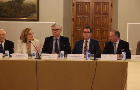 ep el presidente de la ceoe antonio garamendi junto al presidente de la ceg juan manuel vieites
