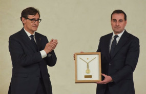 ep el presidente de la generalitat salvador illa y el presidente y ceo de mango toni ruiz