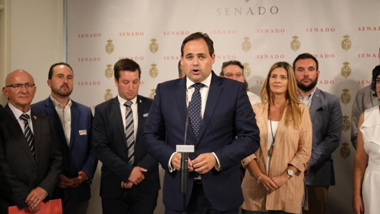 ep el presidente del pp de castilla-la mancha paco nunez encabeza una delegacion de alcaldes que ha