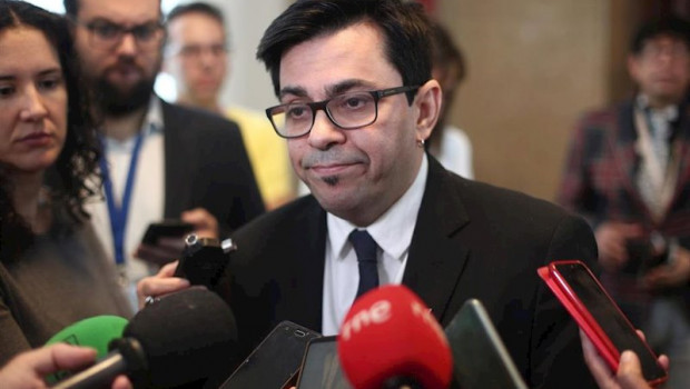 ep el secretario primero del congreso de los diputados gerardo pisarello atiende a los medios de