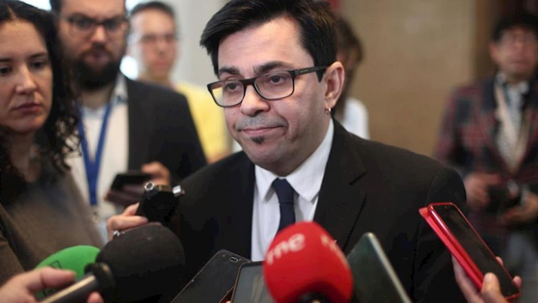 El secretario primero del Congreso de los Diputados, Gerardo Pisarello, atiende a los medios de comunicación tras la junta de Portavoces del Congreso de los Diputados, en Madrid (España), a 11 de febrero de 2020. | Eduardo Parra - Europa Press ep el secretario primero del congreso de los diputados gerardo pisarello atiende a los medios de