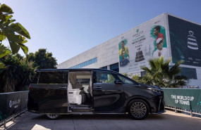 ep lexus presenta el nuevo lexus lm en la final 8 de la copa davis en malaga