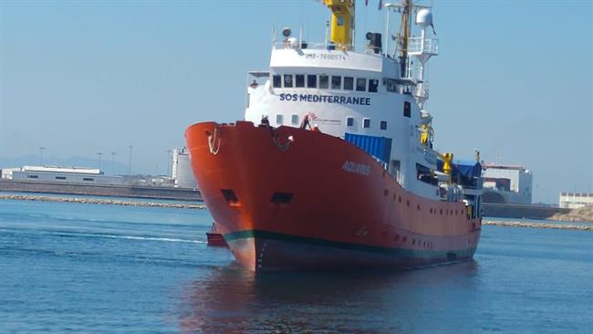Llegada del Aquarius al puerto de Valencia | CRUZ ROJA ep llegadaaquariuspuertovalencia 20180618134916