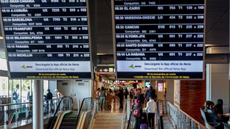 ep paneles de facturacion en el aeropuerto adolfo suarez madrid barajas a 4 de agosto de 2023 en ep paneles de facturacion en el aeropuerto adolfo suarez madrid barajas a 4 de agosto de 2023 en
