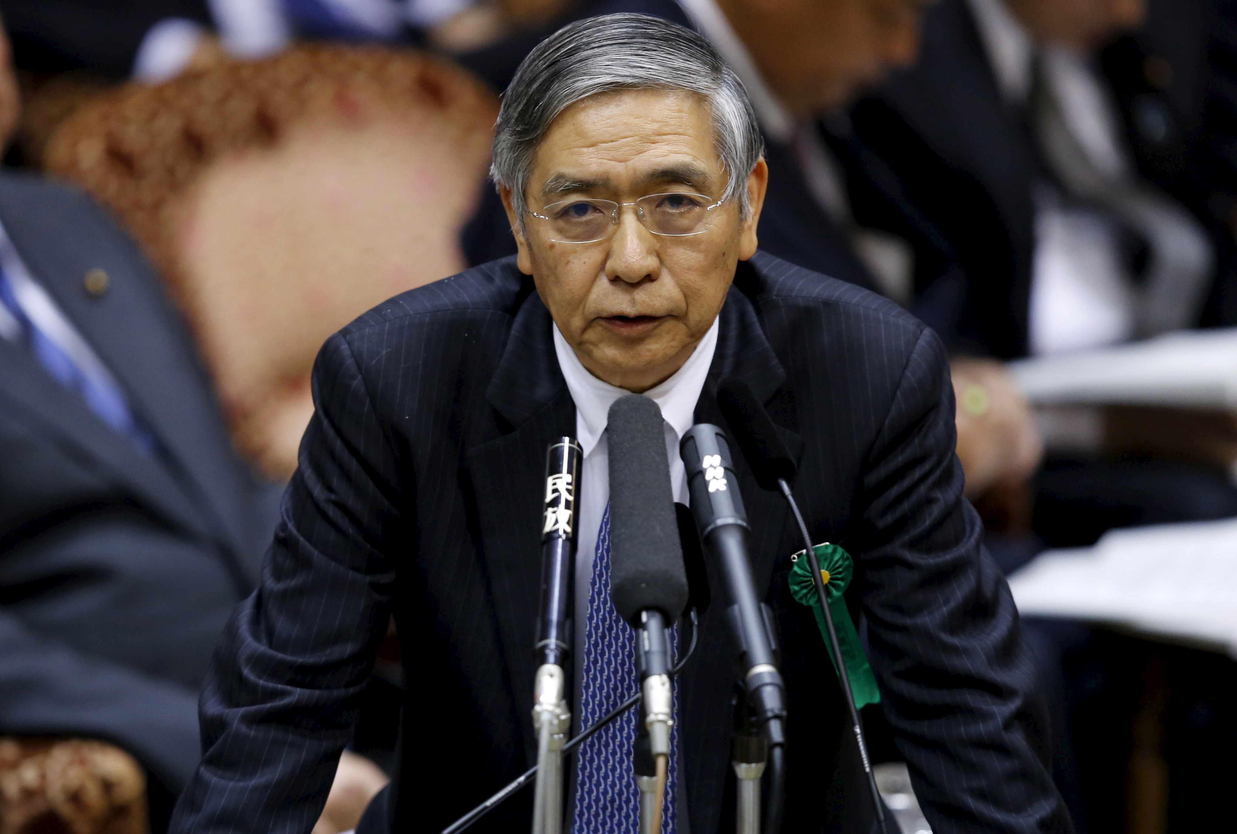 La inflación japonesa alcanza máximos de tres décadas y presiona al Banco de Japón