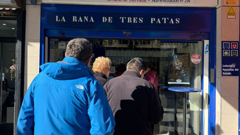 cola en la rana de 3 patas cola en la rana de 3 patas