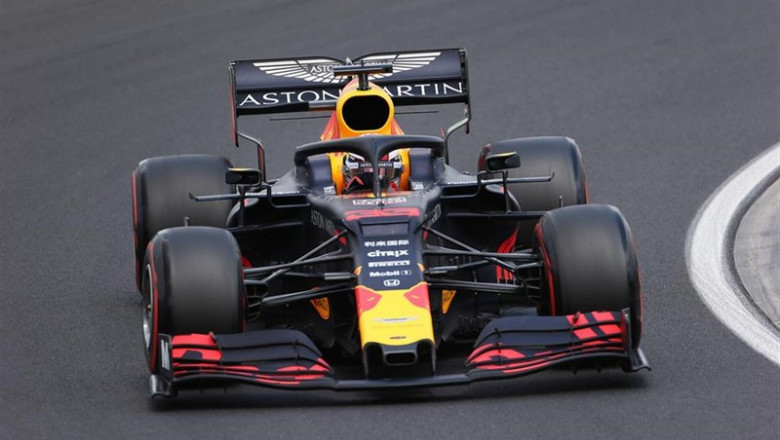 03 August 2019, Hungary, Mogyorod: Dutch Formula One driver Max Verstappen of Red Bull Racing in action during the 2019 Grand Prix of Hungary race at the Hungaroring. Photo: -/Lapresse via ZUMA Press/dpa | -/Lapresse via ZUMA Press/dpa ep 03 august 2019 hungary mogyorod dutch formula one driver max verstappen of red bull racing in action during the 2019 grand prix of hungary race at the hungaroring photo -lapresse via zuma pressdpa