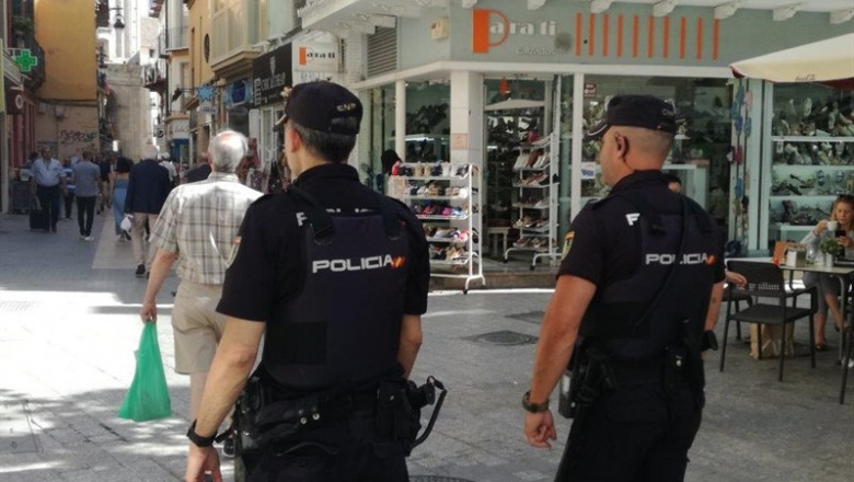 Agentes de la Policía Nacional en una imagen de archivo | CNP - Archivo ep agentesla policia nacionaluna imagenarchivo 20190811110903