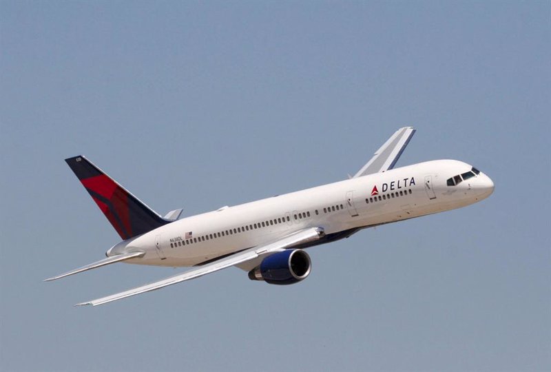 Delta Air Lines cae en bolsa: gana un 72% menos en 2022 que antes de la pandemia
